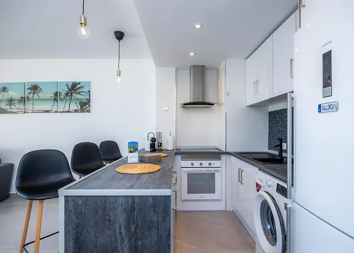 First Line Cosy Apartment